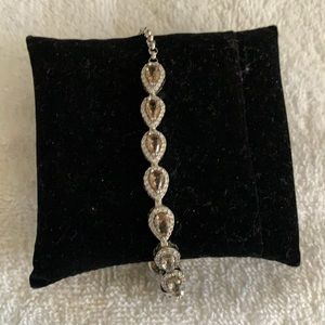 Sterling silver bracelet change colors with the sun